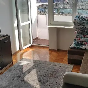 https://piastowska-100.sopothotels.com